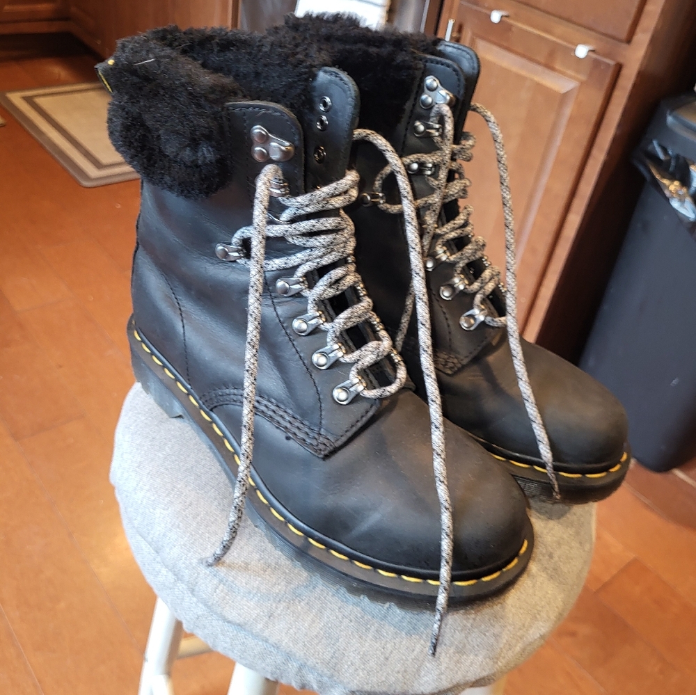 Dr Martens 1460 Serena Collar Milo Faux Fur